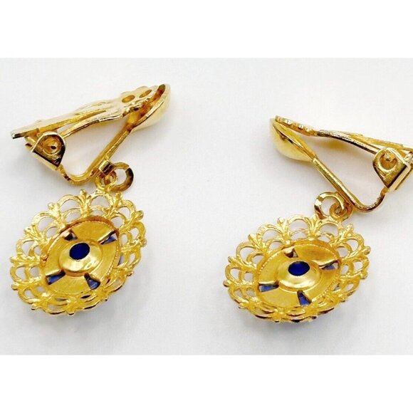 Elegant Goldtone Glass Star Sapphire Clip On Earrings - Picture 4 of 4